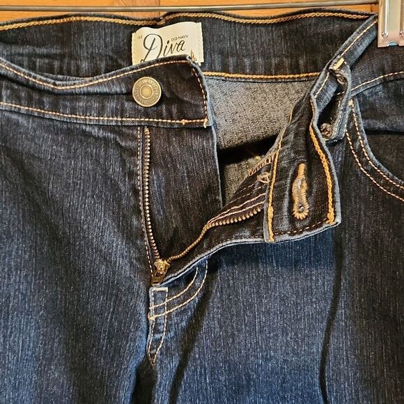 Old Navy Women's Diva Straight Leg Denim Jeans Size 14 Cotton Polyester Spandex - Picture 11 of 11